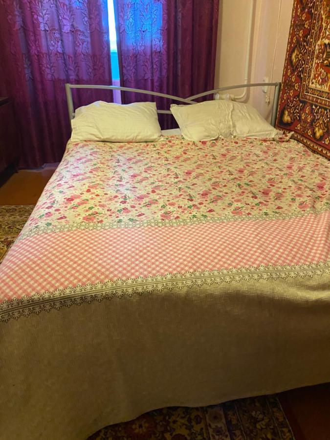 В Самом Центре Myrhorod Eksteriør bilde